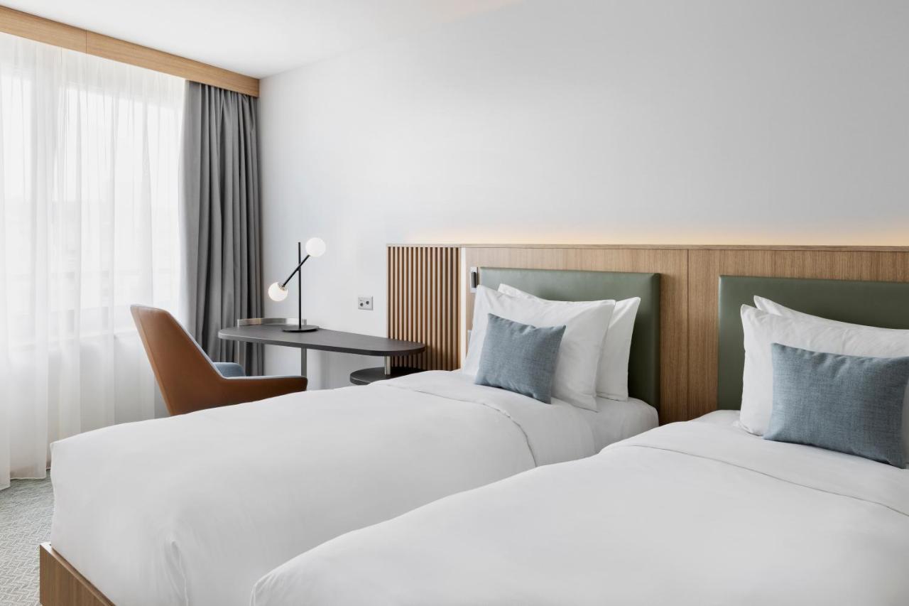 فندق Courtyard By Marriott Biel Bienne المظهر الخارجي الصورة