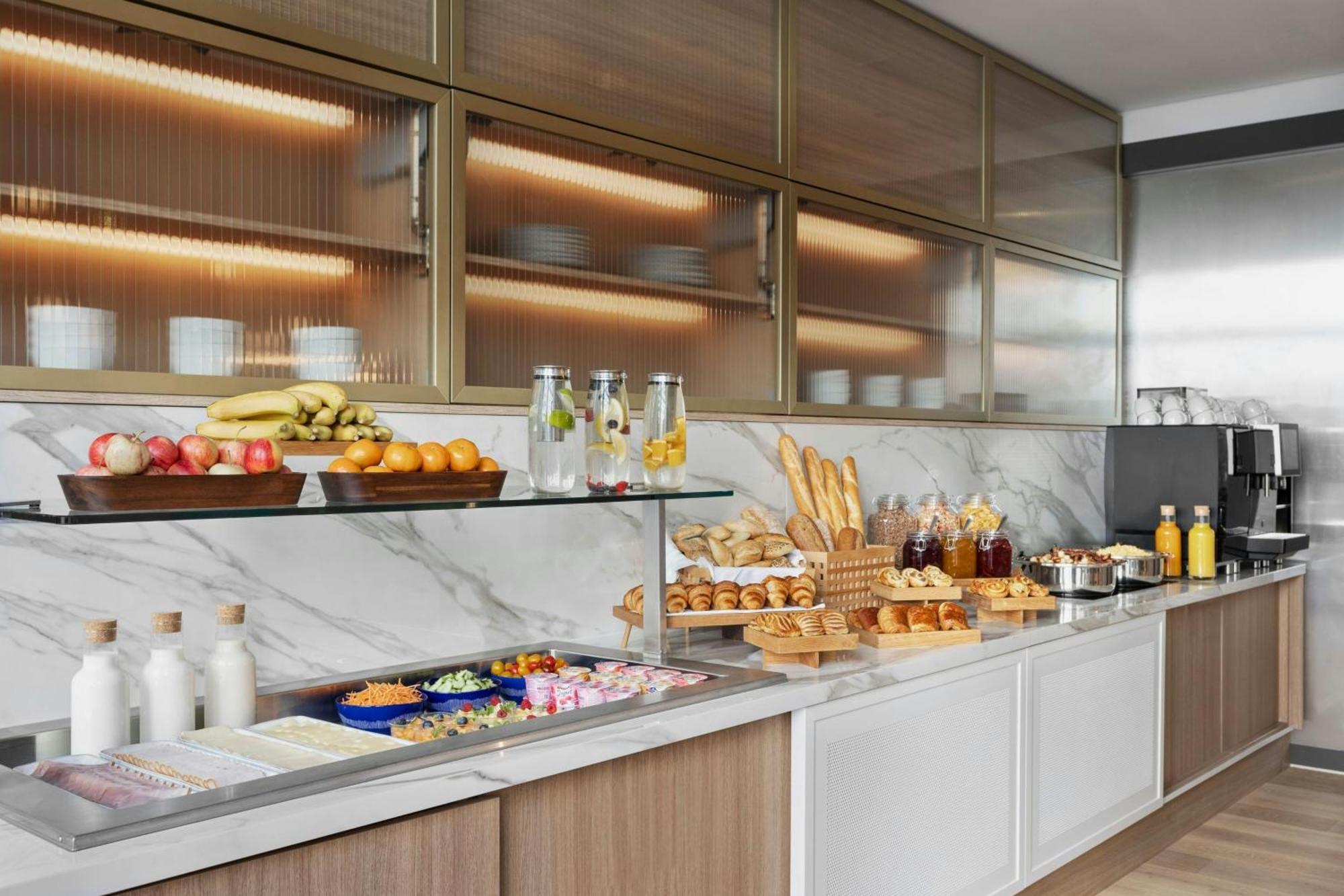 فندق Courtyard By Marriott Biel Bienne المظهر الخارجي الصورة
