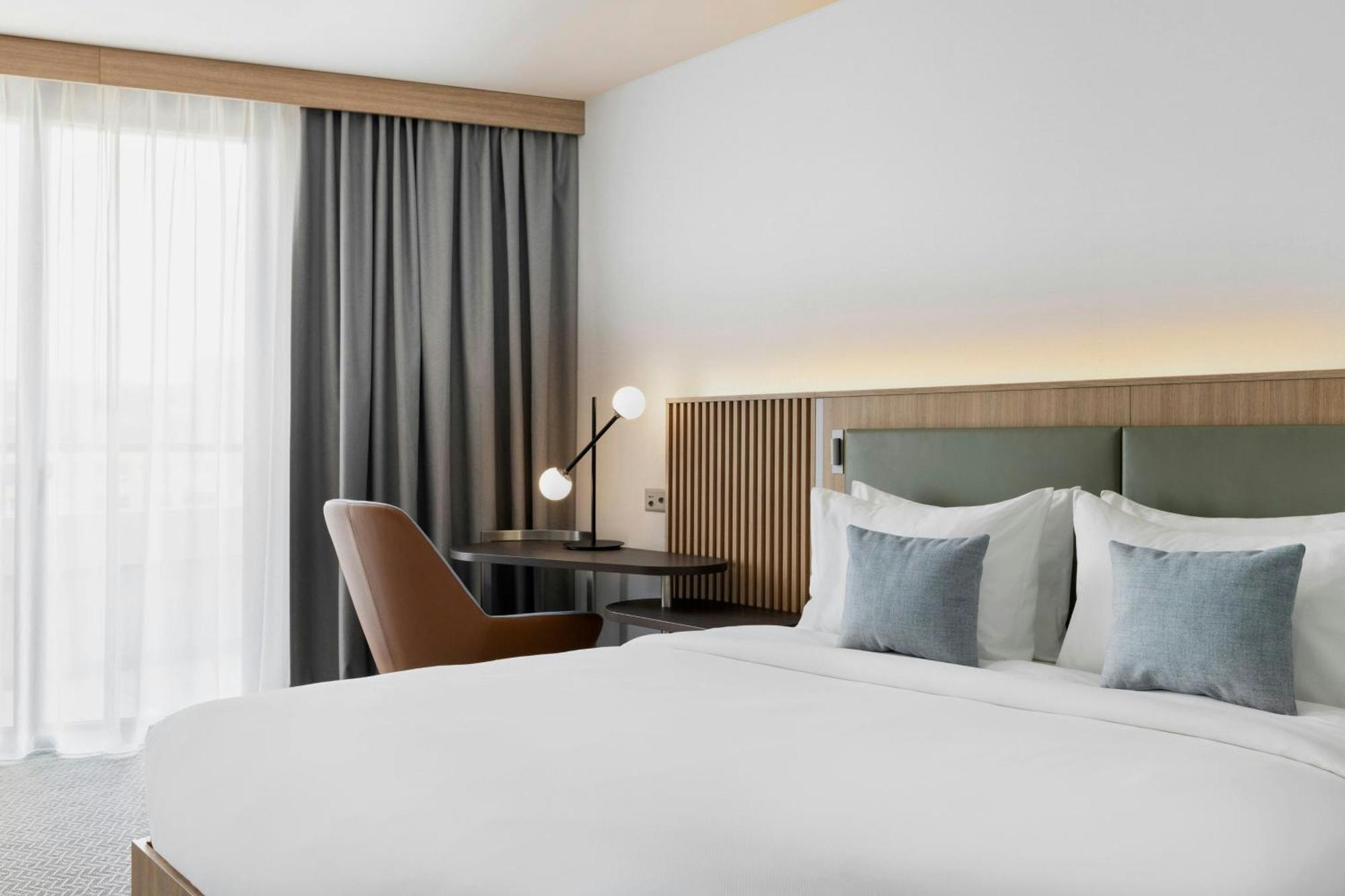 فندق Courtyard By Marriott Biel Bienne المظهر الخارجي الصورة