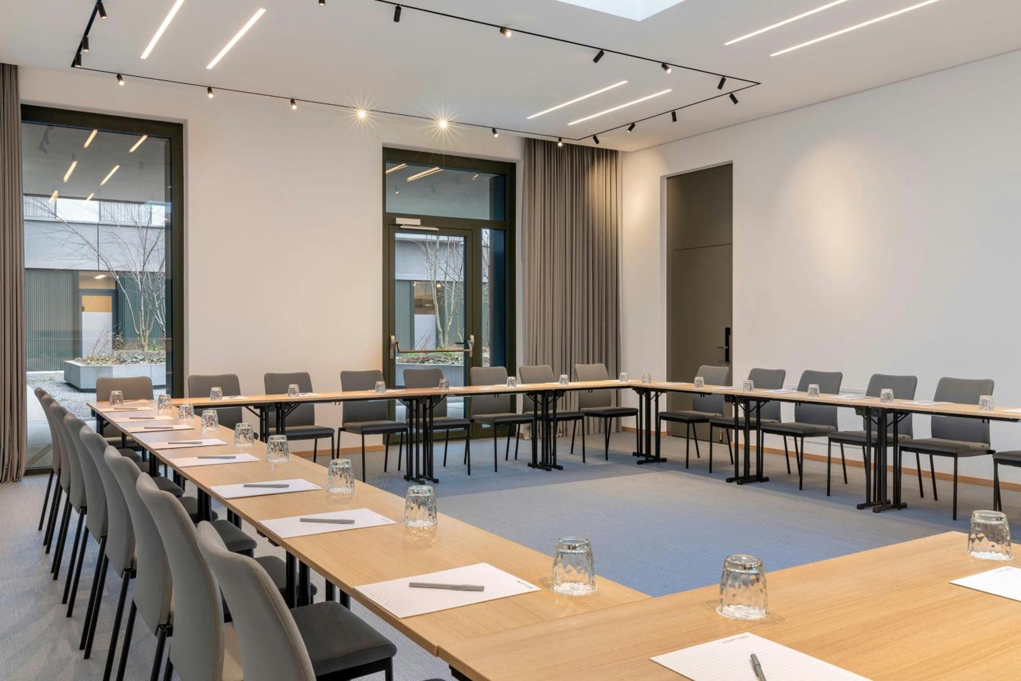 فندق Courtyard By Marriott Biel Bienne المظهر الخارجي الصورة