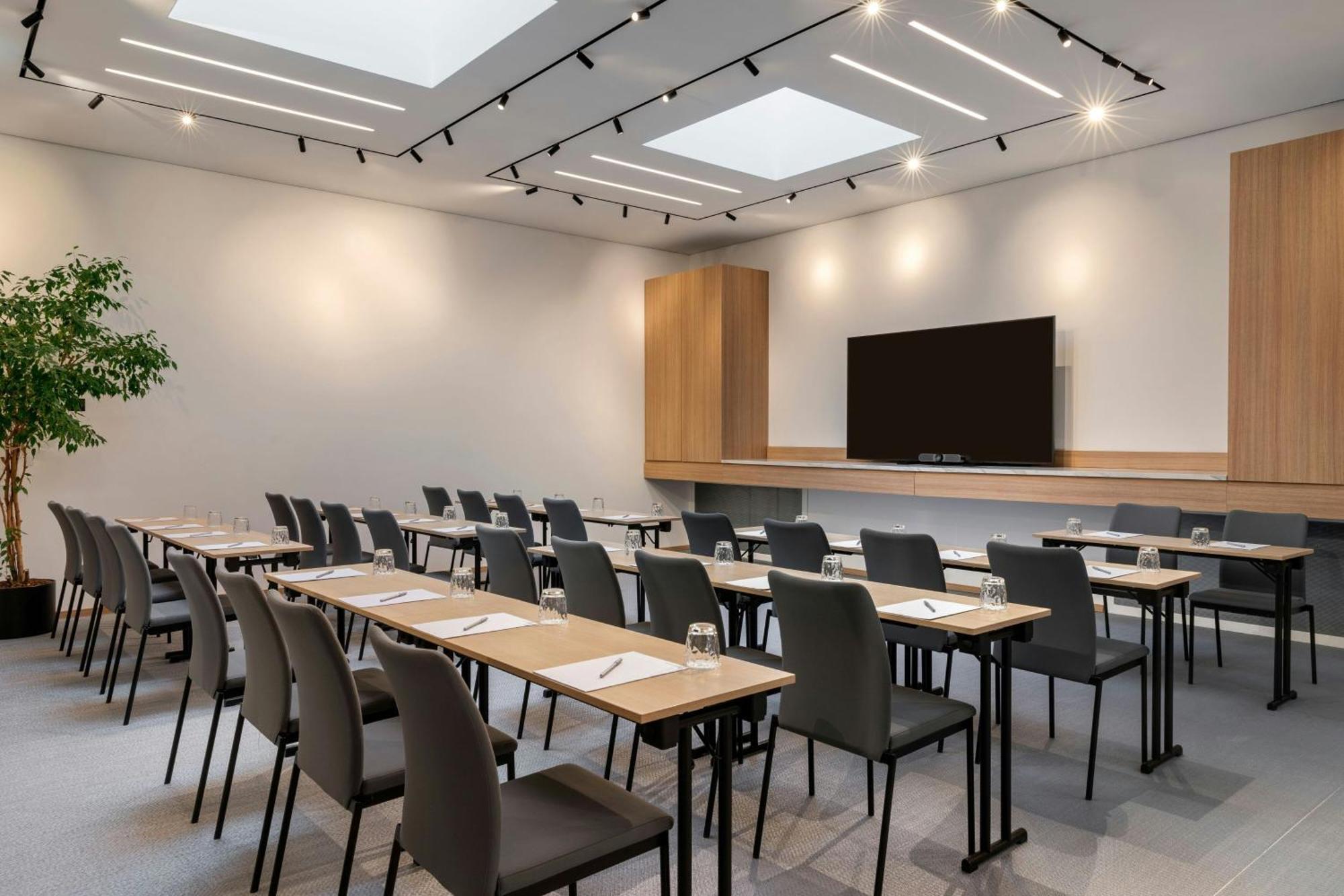 فندق Courtyard By Marriott Biel Bienne المظهر الخارجي الصورة